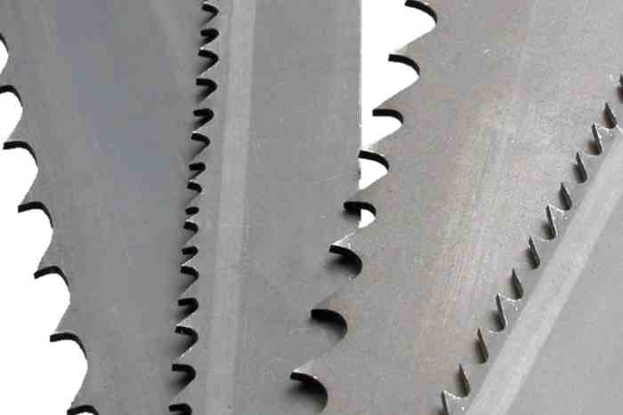 The coarseness of a bandsaw blade is rated in